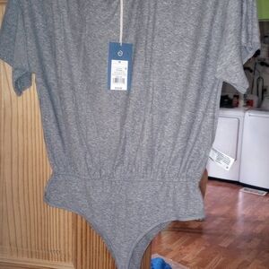 Universal Thread Gray Short Sleeve Bodysuit